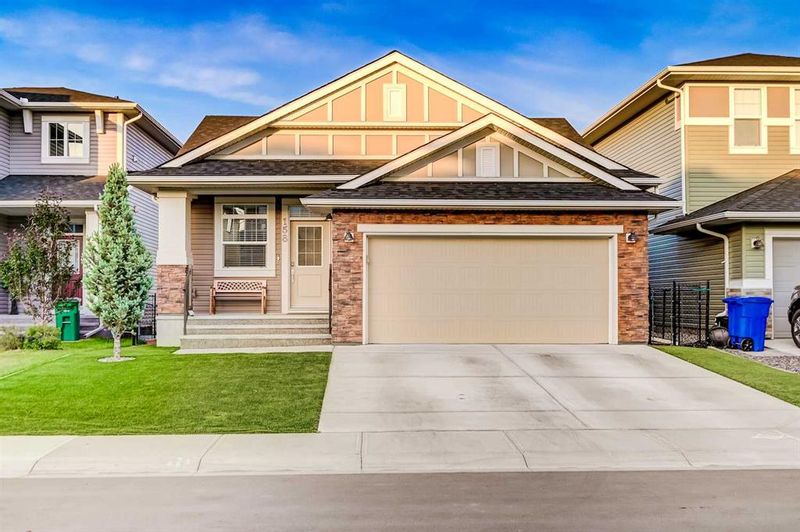 FEATURED LISTING: 158 Bayview Circle Southwest Airdrie