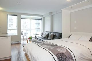 Photo 10: 710 939 HOMER Street in Vancouver: Yaletown Condo for sale in "THE PINNACLE" (Vancouver West)  : MLS®# R2876941