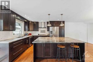 Photo 8: 545 LADEROUTE AVENUE in Ottawa: House for sale : MLS®# 1400433