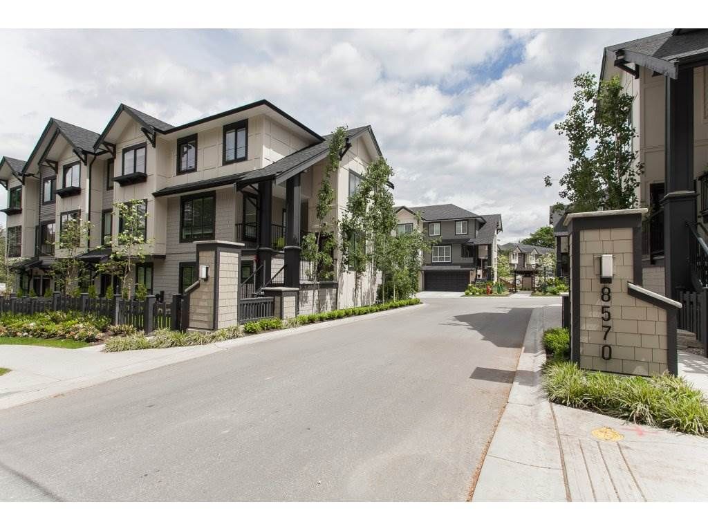 Main Photo: 71 8570 204TH Street in Langley: Willoughby Heights Townhouse for sale in "WOODLAND PARK" : MLS®# R2176443
