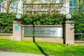 Photo 1: 101 717 JERVIS Street in Vancouver: West End VW Condo for sale in "Emerald West" (Vancouver West)  : MLS®# R2776850