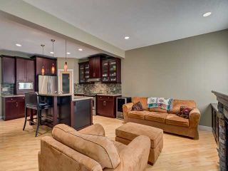 Photo 5: 209 26 AVE NW in CALGARY: Tuxedo Park Residential Attached for sale (Calgary)  : MLS®# C3614703