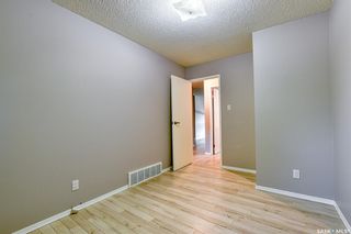 Photo 12: 1240 Irving Avenue in Moose Jaw: Westmount/Elsom Residential for sale : MLS®# SK908919