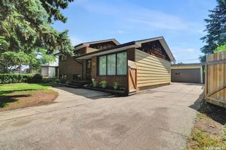 Photo 2: 1719 Grant Drive in Regina: Whitmore Park Residential for sale : MLS®# SK941176