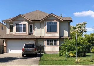 Photo 1: 27997 TRESTLE Avenue in Abbotsford: Aberdeen House for sale : MLS®# R2478373