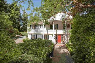 Photo 3: 3846 BAYRIDGE Avenue in West Vancouver: Bayridge House for sale : MLS®# R2557396