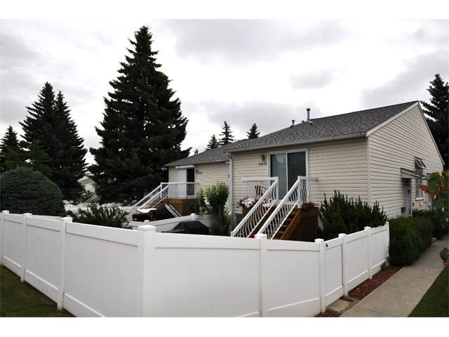Main Photo: 11454 8 Street SW in Calgary: Southwood House for sale : MLS®# C4017720