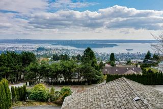 Photo 4: 1425 BRAMWELL Road in West Vancouver: Chartwell House for sale : MLS®# R2759114