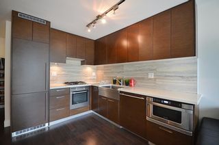 Photo 4: 706 535 SMITHE STREET in Vancouver: Downtown VW Condo for sale (Vancouver West)  : MLS®# R2109457