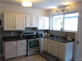Photo 3: 122 Cobourg Avenue in Winnipeg: Residential for sale (3C)  : MLS®# 1700397