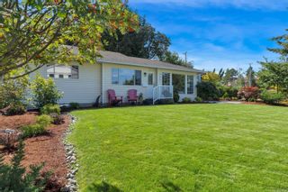 Photo 4: 905 Yarrow Pl in Esquimalt: Es Kinsmen Park House for sale : MLS®# 914704