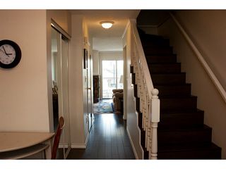 Photo 2: 86 27272 32ND Avenue in Langley: Aldergrove Langley Townhouse for sale in "TWIN FIRS" : MLS®# F1409011