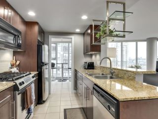Photo 4: 1102 550 PACIFIC STREET in Vancouver: Yaletown Condo for sale (Vancouver West)  : MLS®# R2653087