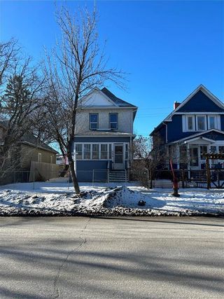 Photo 2: 566 Redwood Avenue in Winnipeg: North End Residential for sale (4A)  : MLS®# 202401532