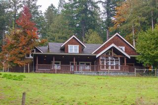 Photo 1: 6141 Wallace Dr in VICTORIA: SW West Saanich House for sale (Saanich West)  : MLS®# 827291