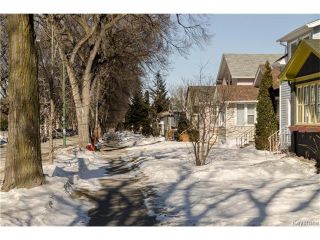 Photo 2: 679 Sherburn Street in Winnipeg: West End House for sale (5C)  : MLS®# 1705107