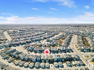Photo 2: 6360 169 Avenue NW in Edmonton: Zone 27 House for sale : MLS®# E4384523