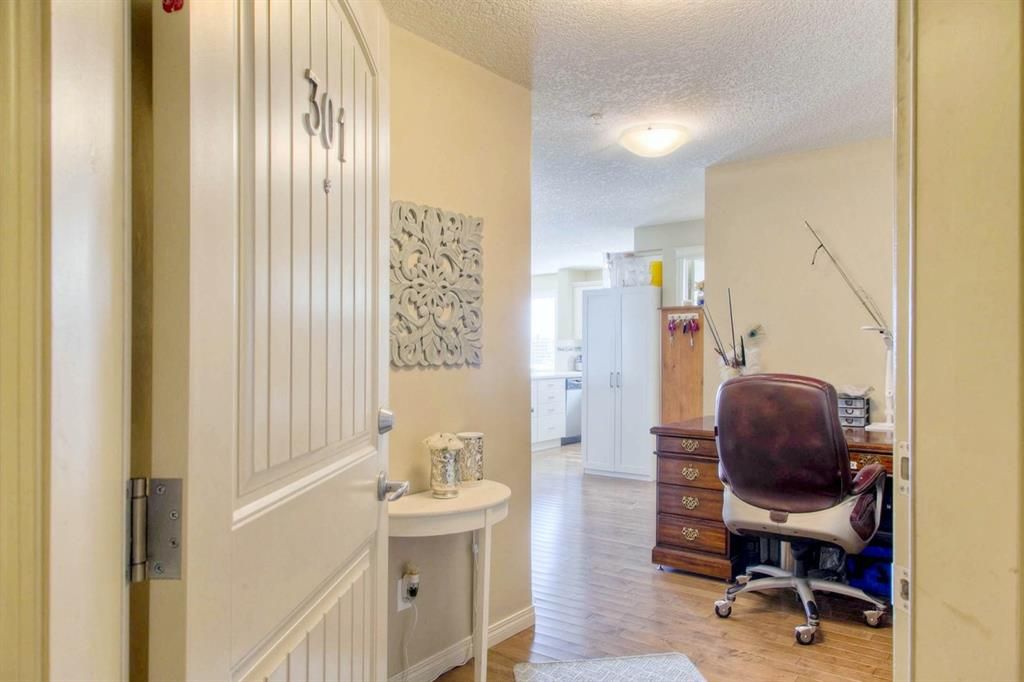Main Photo: 301 102 Cranberry Park SE in Calgary: Cranston Apartment for sale : MLS®# A1082779