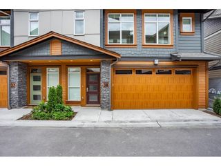 Photo 1: 38 17033 FRASER Highway in Surrey: Fleetwood Tynehead Townhouse for sale : MLS®# R2612764