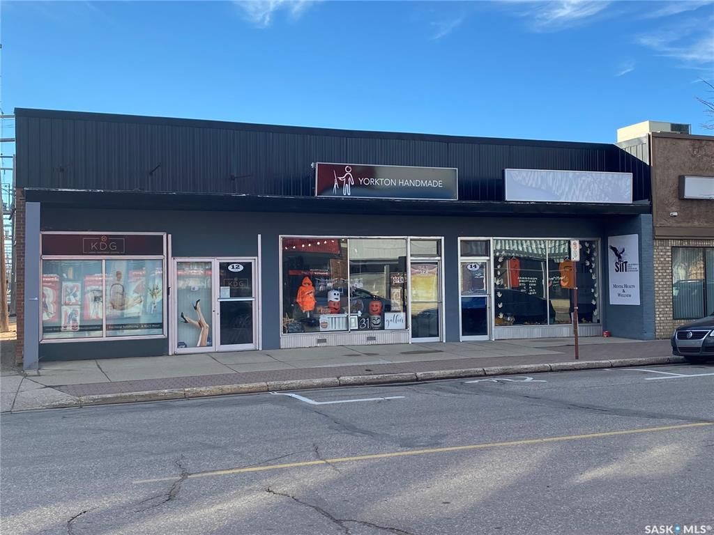 Main Photo: 12 3rd Avenue North in Yorkton: Commercial for lease : MLS®# SK890331