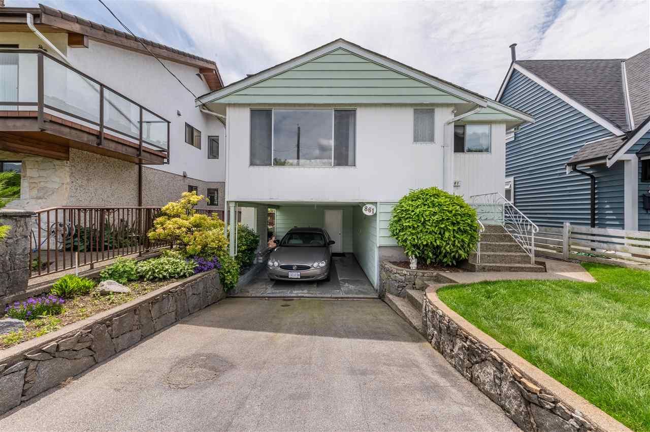 Main Photo: 861 E 15TH Street in North Vancouver: Boulevard House for sale : MLS®# R2589242
