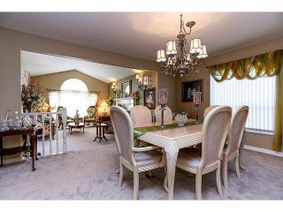 Photo 5: 14279 84 Avenue in Surrey: Bear Creek Green Timbers House for sale : MLS®# F1411849