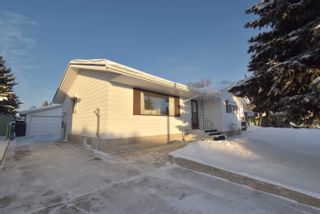 Photo 2: 7724 175 Street in Edmonton: Zone 20 House for sale : MLS®# E4273638
