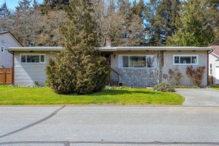 Photo 1: 2958 Gladeson Lane in Colwood: Co Hatley Park House for sale : MLS®# 959982