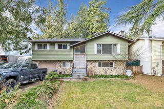 Photo 1: 20233 44A Avenue in Langley: Langley City House for sale : MLS®# R2882487