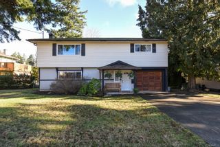 Photo 1: 574 Pritchard Rd in Comox: CV Comox (Town of) House for sale (Comox Valley)  : MLS®# 927130