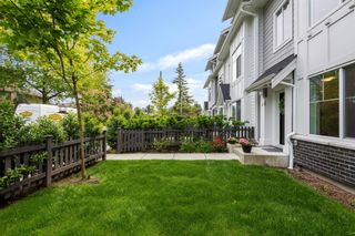 Photo 4: 4 12073 62 Avenue in Surrey: Panorama Ridge Townhouse for sale in "SYLVIA" : MLS®# R2698407