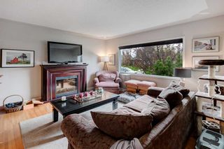 Photo 3: 12 42 Street SW in Calgary: Wildwood Detached for sale : MLS®# A2136557