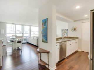 Photo 5: 609 1288 MARINASIDE Crescent in Vancouver: Yaletown Condo for sale in "Crestmark I" (Vancouver West)  : MLS®# R2149877
