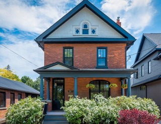 Photo 1: 207 Beech Street in Collingwood: House for sale