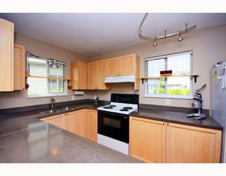 Photo 3: 45 41449 GOVERNMENT Road: Brackendale Townhouse for sale in "Emerald Place" (Squamish)  : MLS®# V725325