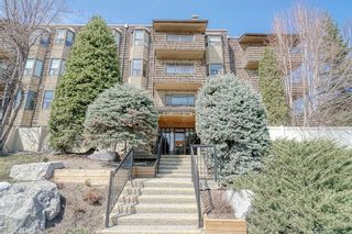 Main Photo: 301 3719C 49 Street NW in Calgary: Varsity Apartment for sale : MLS®# A1214168