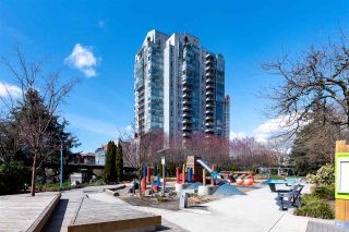 Photo 1: 402 8 LAGUNA Court in New Westminster: Quay Condo for sale : MLS®# R2566257