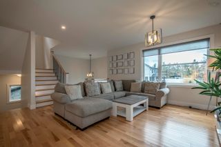 Photo 3: 60 Innsbrook Way in Bedford: 20-Bedford Residential for sale (Halifax-Dartmouth)  : MLS®# 202323142