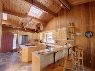 Photo 2: 612 ALEXANDER ROAD in Nakusp: House for sale : MLS®# 2467338