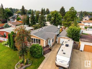 Photo 43: 10748 43 Street in Edmonton: Zone 19 House for sale : MLS®# E4382301