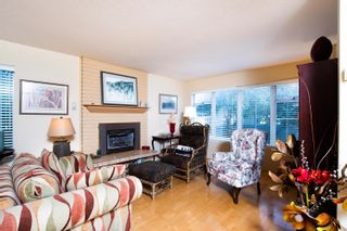 Photo 4: 1 14251 18A Avenue in Surrey: Sunnyside Park Surrey Townhouse for sale in "SUNHILL GARDENS" (South Surrey White Rock)  : MLS®# R2638999