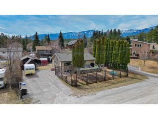 Photo 1: 1307 JOHN WOODS ROAD in Invermere: House for sale : MLS®# 2475937