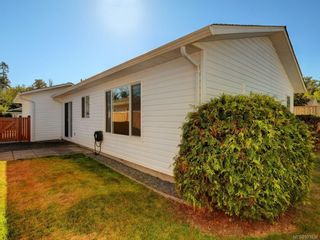 Photo 20: 10 7570 Tetayut Rd in Central Saanich: CS Hawthorne Manufactured Home for sale : MLS®# 921038