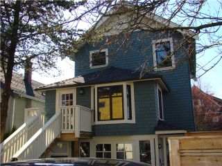 Photo 2: 3900 QUEBEC Street in Vancouver: Main House for sale in "MAIN ST." (Vancouver East)  : MLS®# V1055100