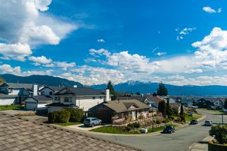 Photo 32: 628 LOST LAKE Drive in Coquitlam: Coquitlam East House for sale in "RIVER HEIGHTS" : MLS®# R2679401