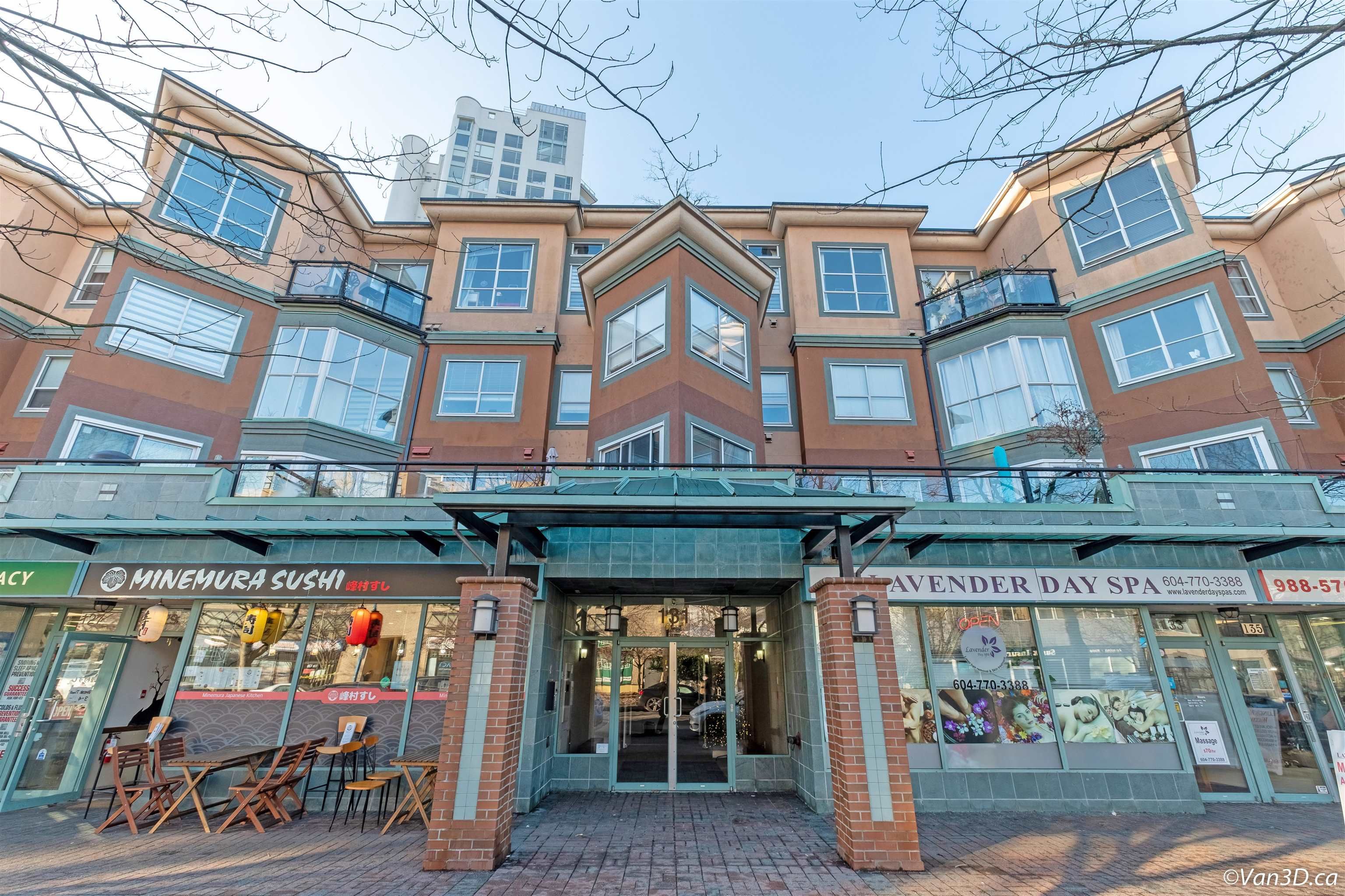 Main Photo: 303 131 W 3RD Street in North Vancouver: Lower Lonsdale Condo for sale in "SEASCAPE LANDING" : MLS®# R2742784