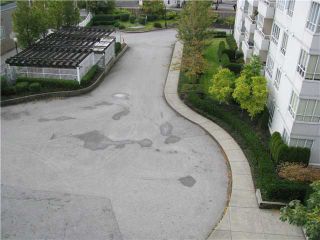 Photo 7: 503 3489 ASCOT Place in Vancouver: Collingwood VE Condo for sale in "REGENT COURT" (Vancouver East)  : MLS®# V1030924