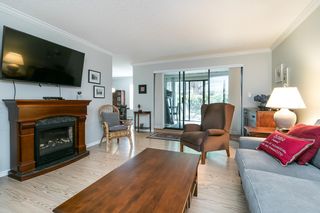 Photo 6: 103 15317 THRIFT Avenue: White Rock Condo for sale in "THE NOTTINGHAM" (South Surrey White Rock)  : MLS®# R2703100