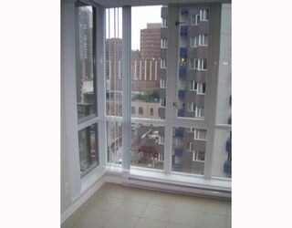 Photo 6: 1202 1082 SEYMOUR Street in Vancouver: Downtown VW Condo for sale in "FREESIA" (Vancouver West)  : MLS®# V797473