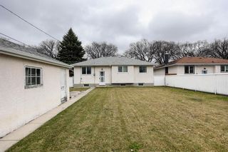 Photo 6: 585 Campbell Street in Winnipeg: River Heights Residential for sale (1C)  : MLS®# 202226005